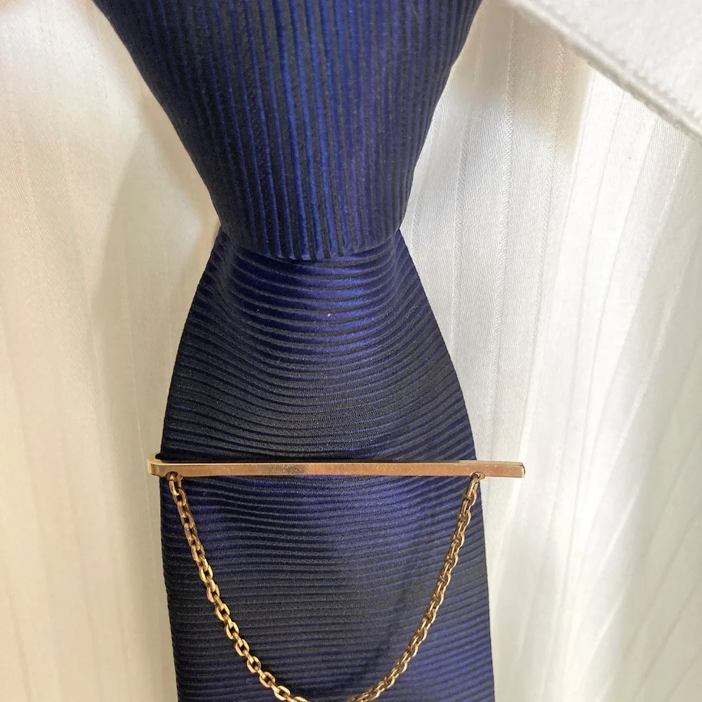 Vintage 1938–1952 Kreisler USA Gold-Plated Tie Bar with Drape Chain –  38-52